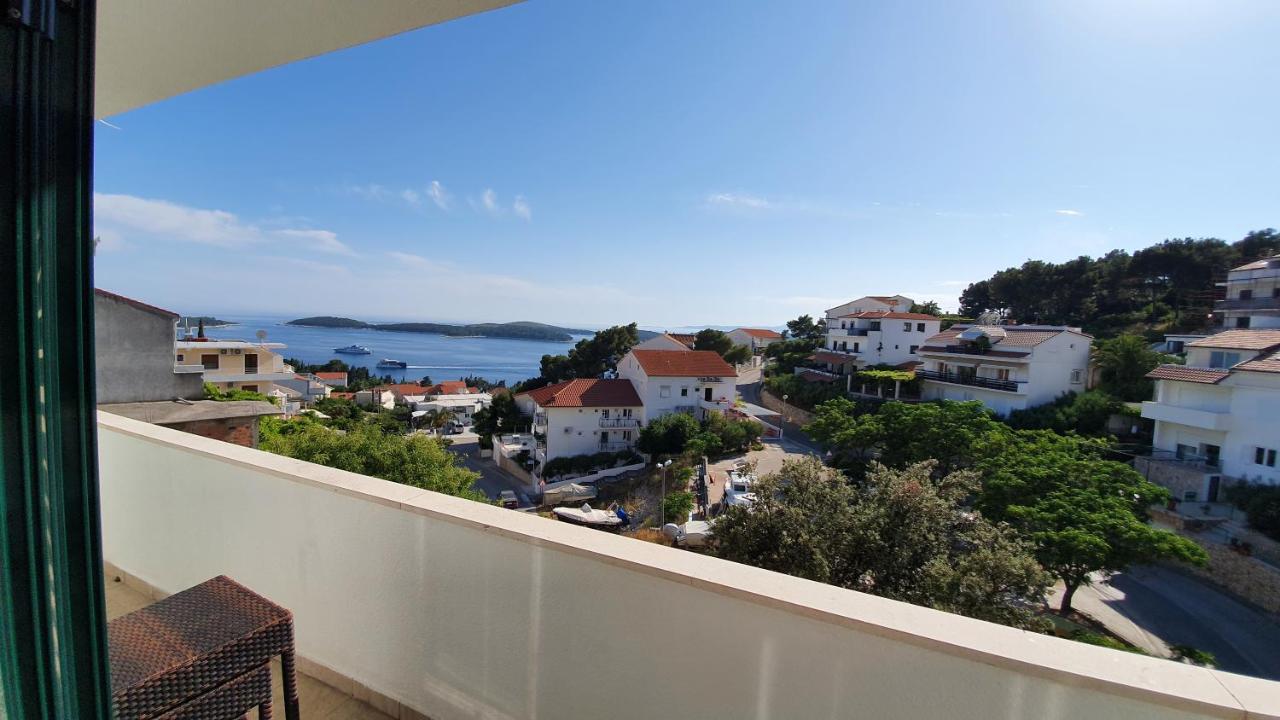 Apartman Filis Хвар Екстериор снимка